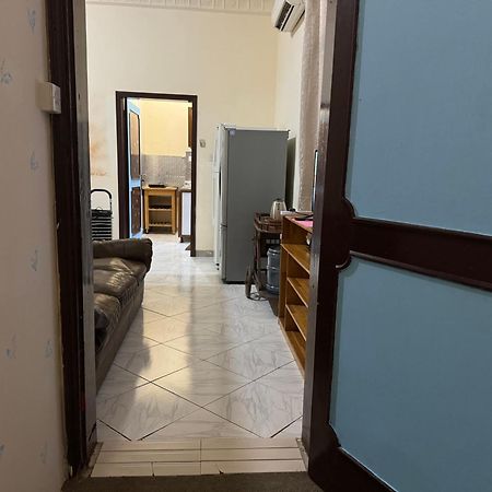 Backpacker'S Bed - No Parking Space 阿布扎比 外观 照片